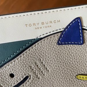 Tory Burch Perry Shark Appliqué Zip Continental Wallet